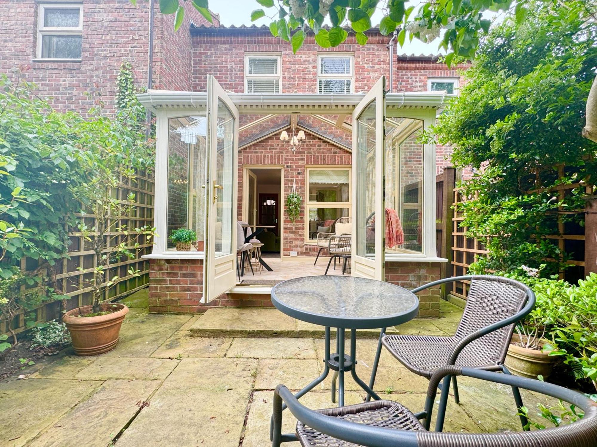 Cherry Blossom Cottage York Exterior foto